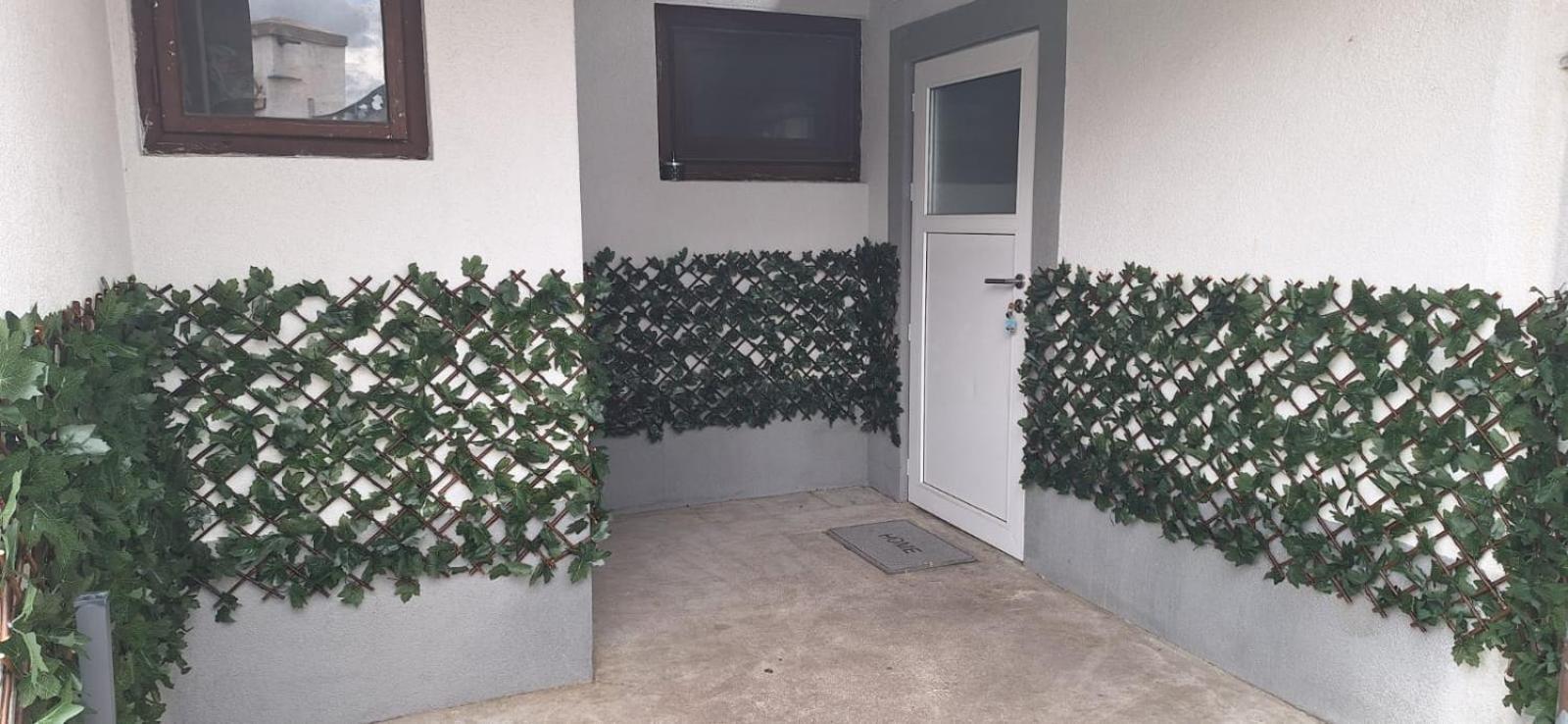 Ferienapartment Нойнкирхен Екстериор снимка